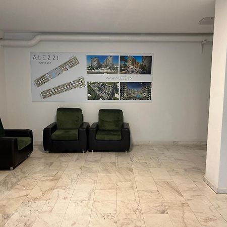 דירות Năvodari Dominic 2 Beds 1 Sofa Parking Pool Apartament By Alezzi Nord10 מראה חיצוני תמונה